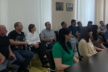 Ольга Хромушина встретилась с коллективом Сорочинского маслоэкстракционного завода